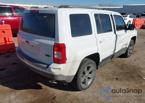 2017 Jeep Patriot Sport Se Fwd z USA, uszkodzony, nr VIN 1C4NJPBA1HD120928